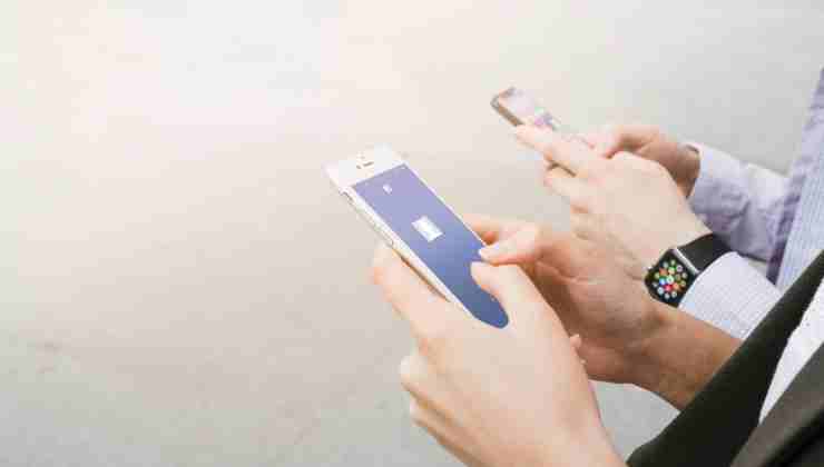 Facebook lancia la "Cronologia dei link": l'app mostrerà tutti i link su cui si è cliccato